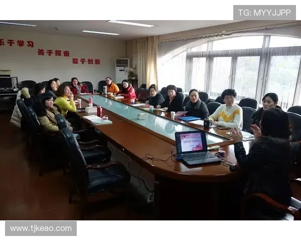 杨芳专访：从青涩球员到篮球教练的成长之路与心路历程