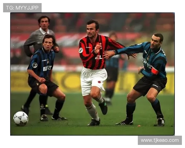 布冯传奇门神生涯回顾意大利足球不灭的守护荣耀