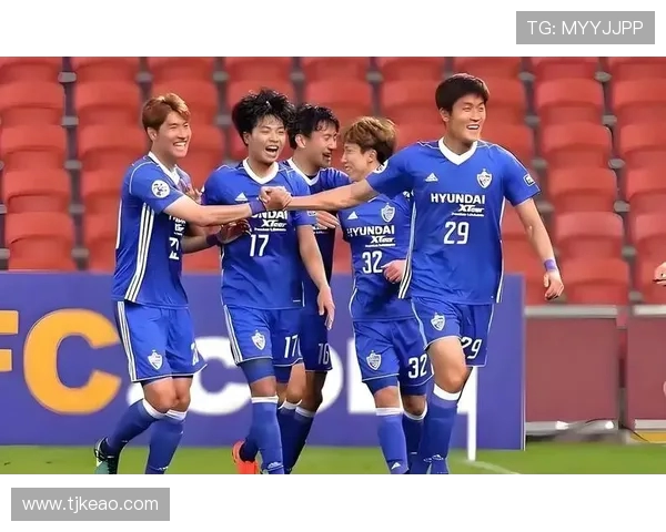 2018年上海申花对阵重庆队精彩视频直播回顾与分析