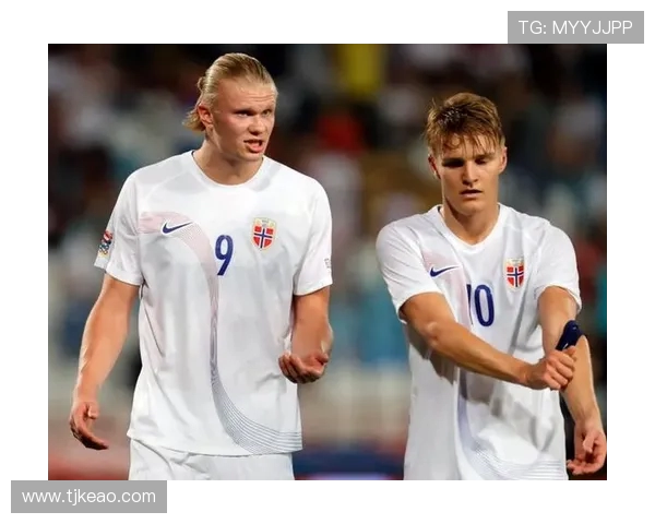 厄德高领衔球队重塑辉煌展现个人魅力与团队协作的完美结合 厄德高领衔球队重塑辉煌展现个人魅力与团队协作的完美结合